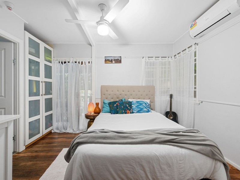 2099 Wynnum Road, Wynnum West QLD 4178