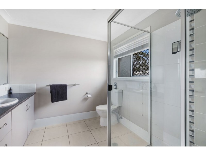 17 Edwin Street, Westbrook QLD 4350