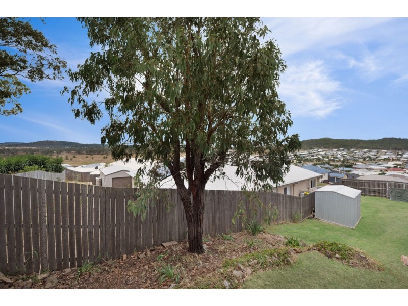 17 Edwin Street, Westbrook QLD 4350