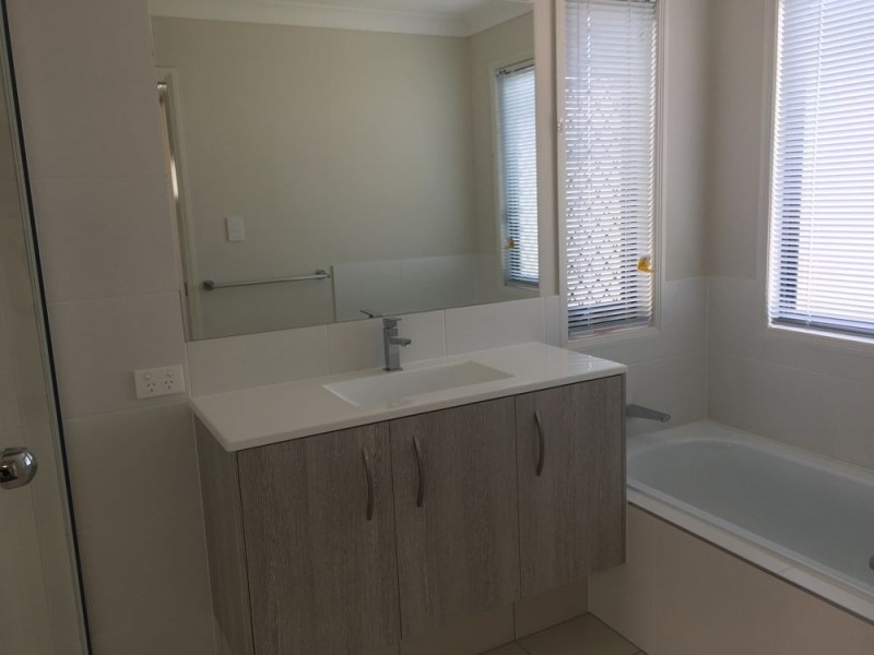 1 Shoalwater Street, Thornlands QLD 4164