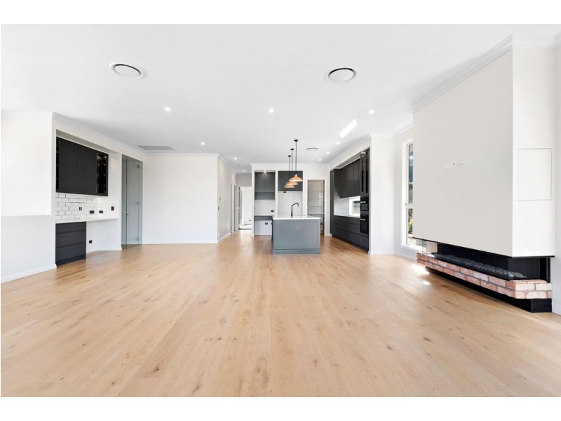 46 Victoria Street, Balmoral QLD 4171