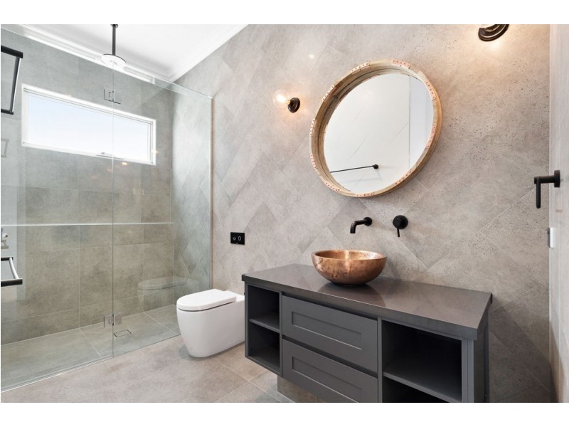 46 Victoria Street, Balmoral QLD 4171