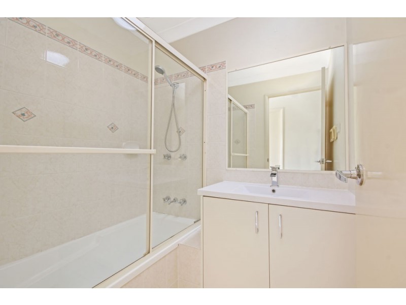 2 Michael Street, Wynnum West QLD 4178