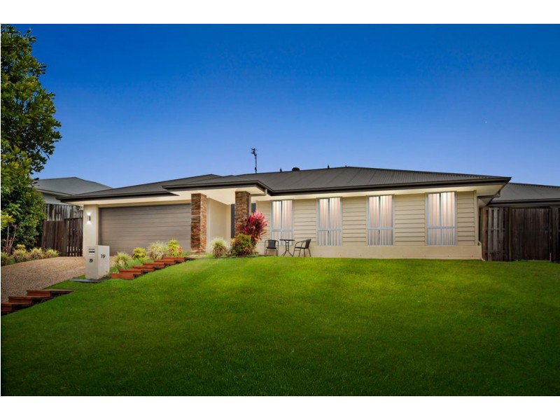 19 Daintree Drive, Coomera QLD 4209