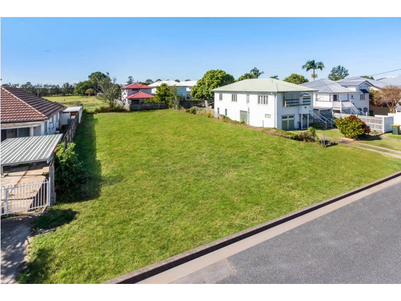 27 Ure Street, Hendra QLD 4011