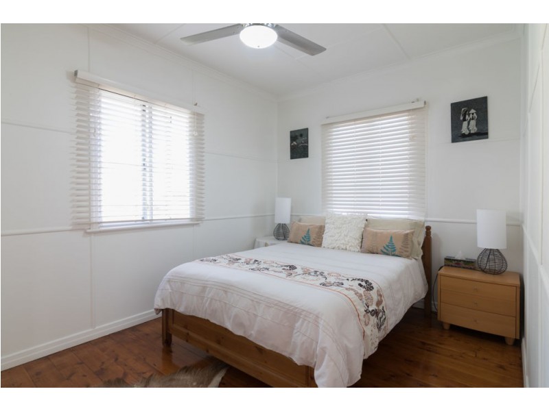 92 Constellation Way, Wynnum QLD 4178