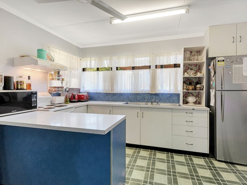 50 Hampton Street, Harristown QLD 4350