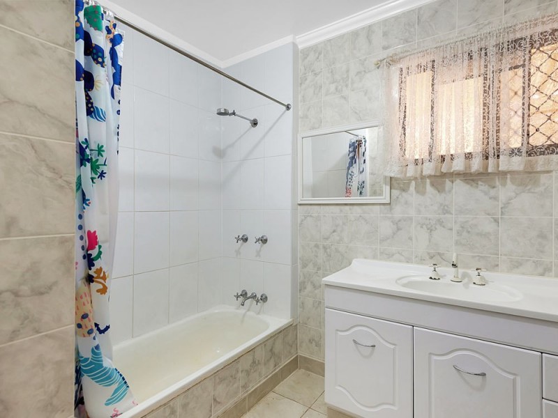 50 Hampton Street, Harristown QLD 4350
