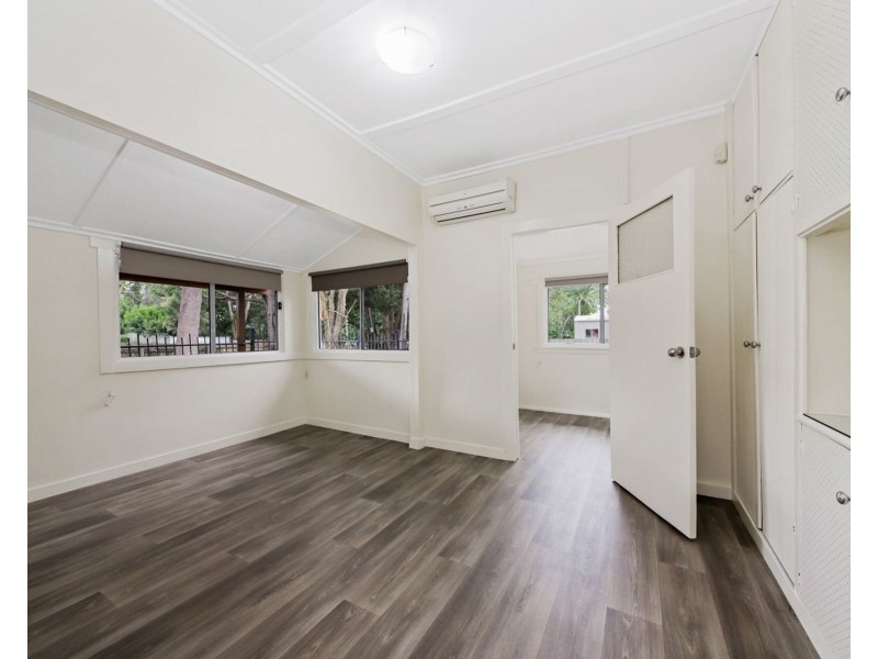 945 New Cleveland Road, Gumdale QLD 4154