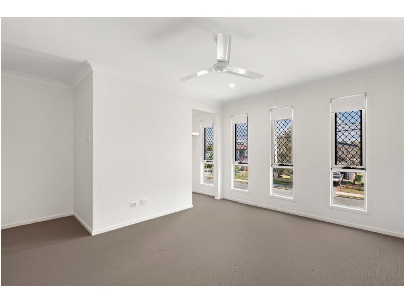 61 Cavell Street, Birkdale QLD 4159