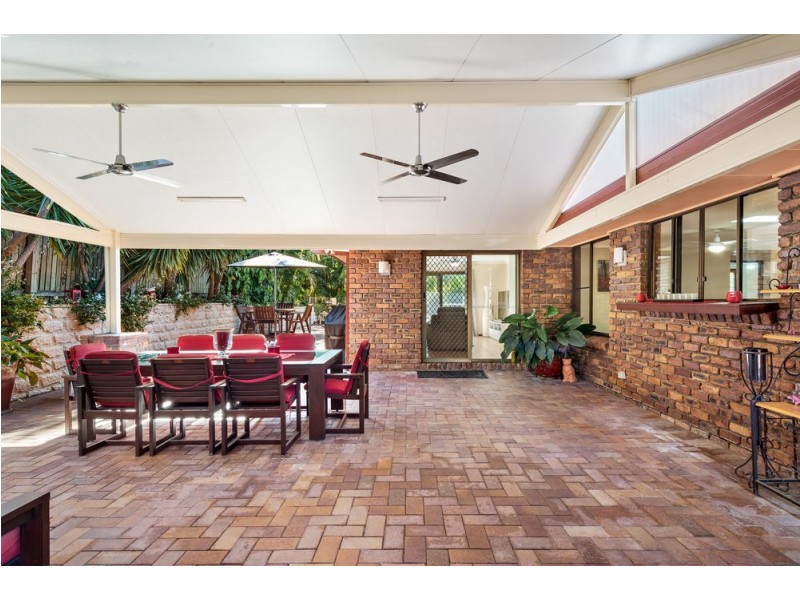 4 Eucalyptus Place, Albany Creek QLD 4035