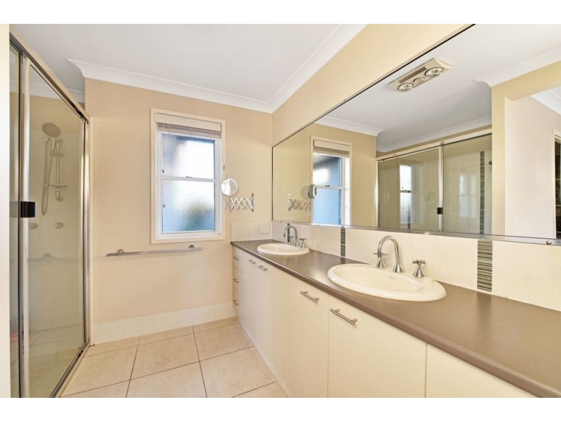 42 Shoesmith Road, Westbrook QLD 4350