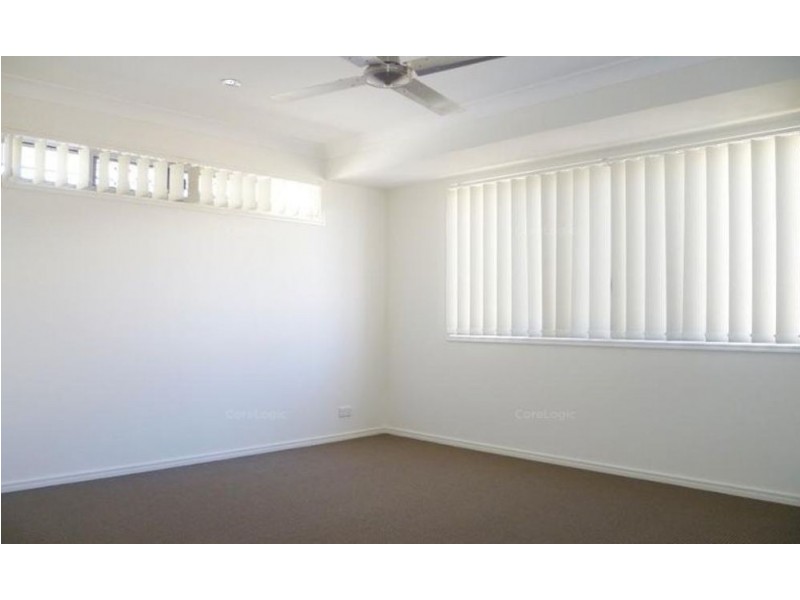 11 Estuary Avenue, Victoria Point QLD 4165