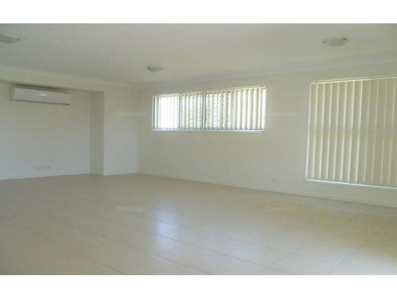 11 Estuary Avenue, Victoria Point QLD 4165