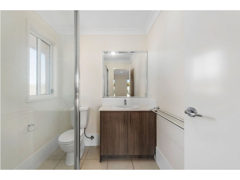44 Ferguson Road, Westbrook QLD 4350
