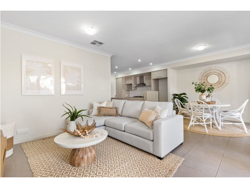 25 Bailey Street, Wakerley QLD 4154