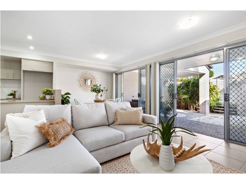 25 Bailey Street, Wakerley QLD 4154