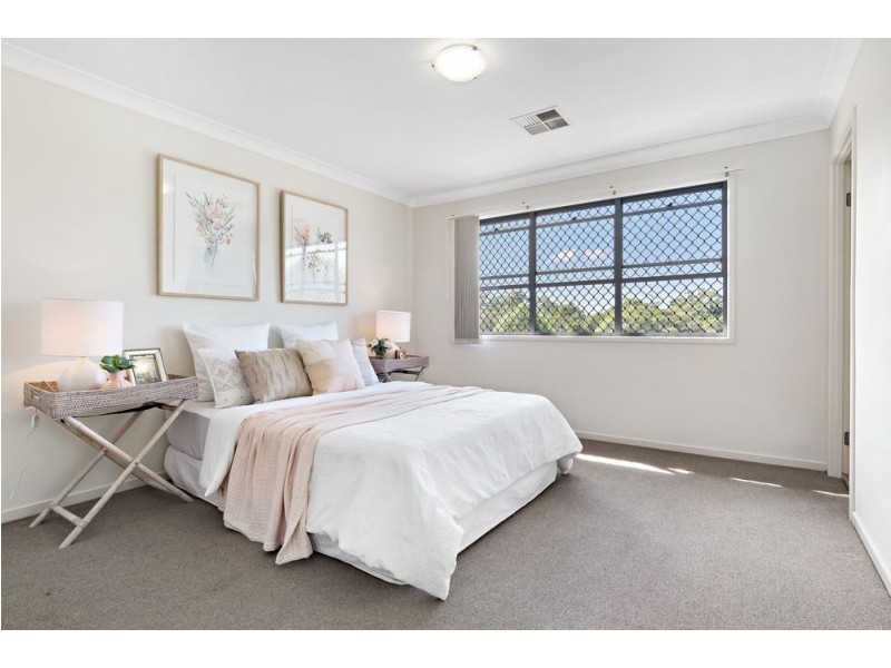 25 Bailey Street, Wakerley QLD 4154