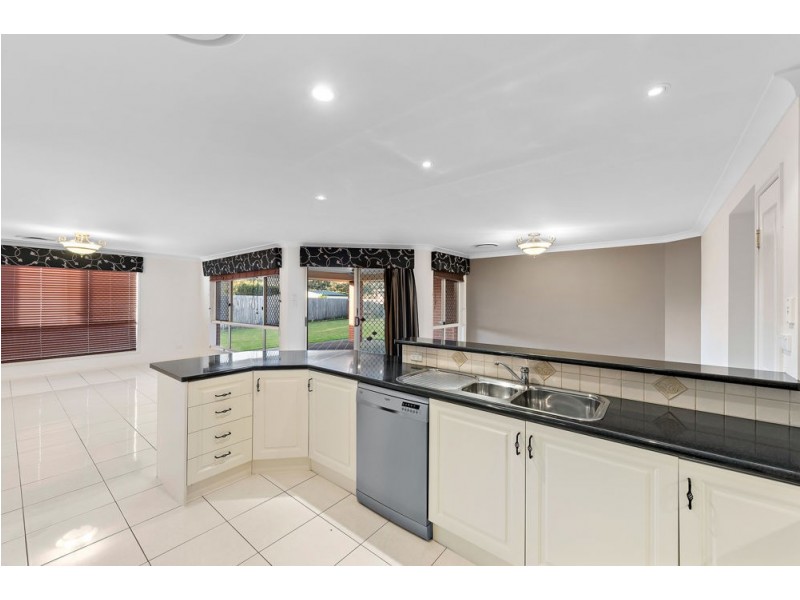 28 Trevean Drive, Kleinton QLD 4352