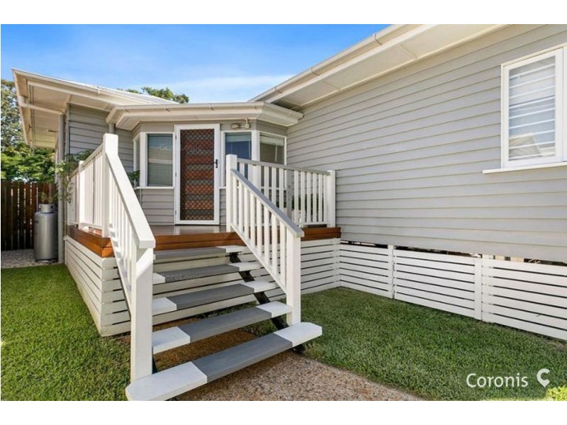 38 McCurley St, Wynnum West QLD 4178