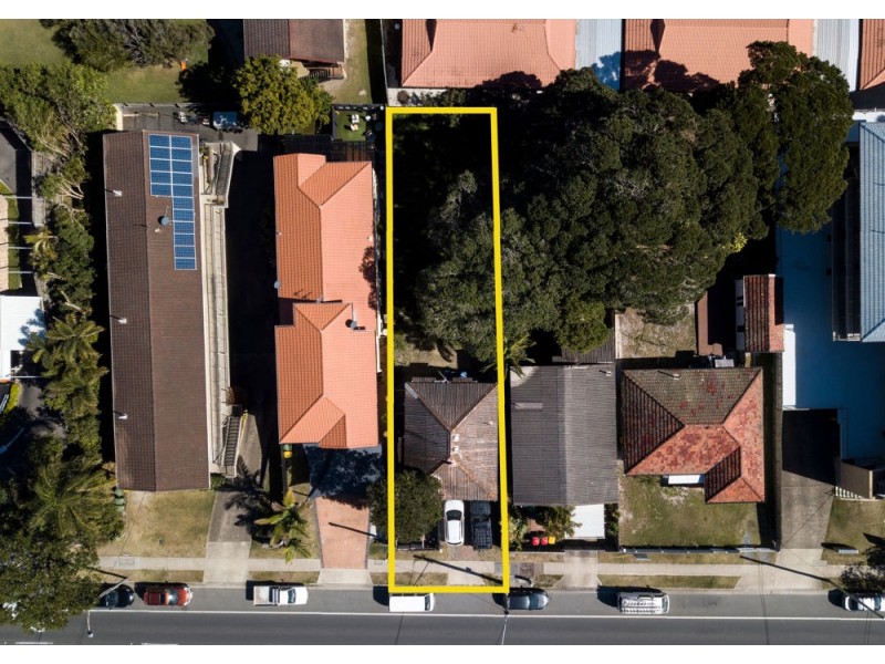 1360 Gold Coast Hwy, Palm Beach QLD 4221
