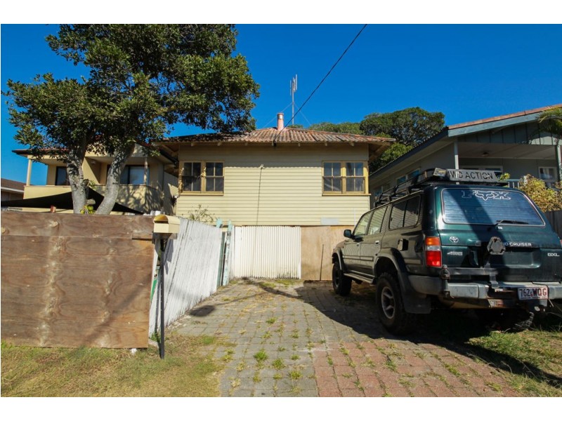 1360 Gold Coast Hwy, Palm Beach QLD 4221