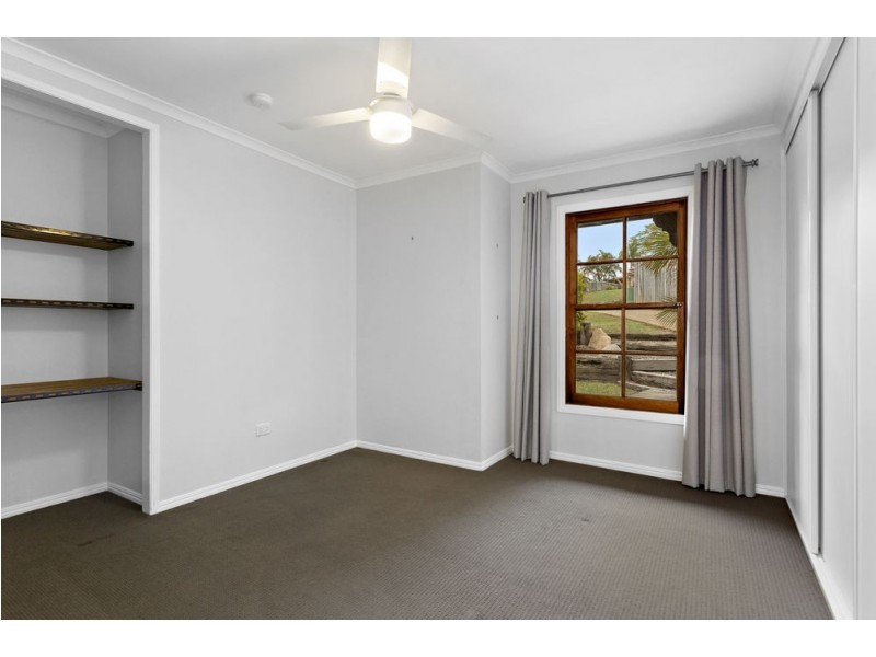 22 Tonnere Court, Eatons Hill QLD 4037