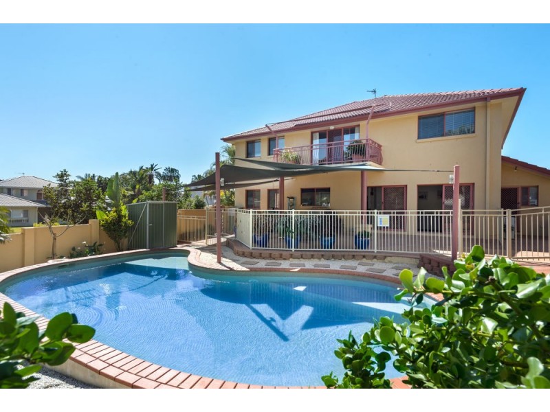 2 Delonix Court, Arundel QLD 4214
