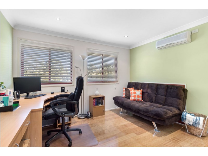 2 Delonix Court, Arundel QLD 4214