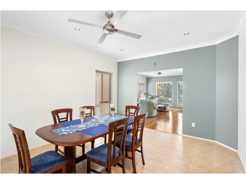 2 Delonix Court, Arundel QLD 4214