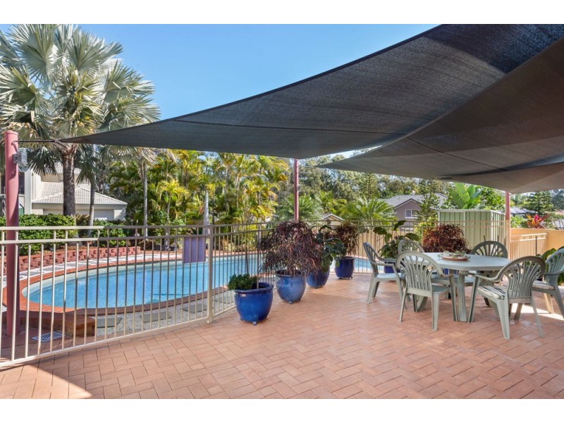 2 Delonix Court, Arundel QLD 4214