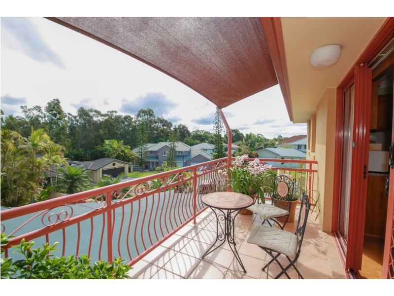 2 Delonix Court, Arundel QLD 4214