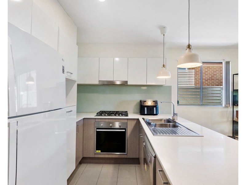 4/36 Hall Street, Northgate QLD 4013