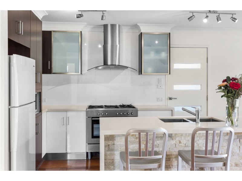 16 Knutsford Street, Chermside West QLD 4032