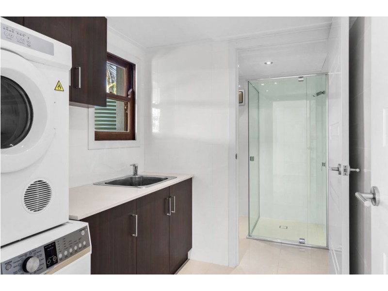 16 Knutsford Street, Chermside West QLD 4032