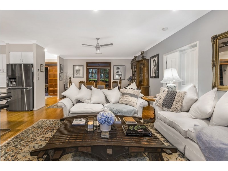 18 Zeus Circuit, Coomera QLD 4209