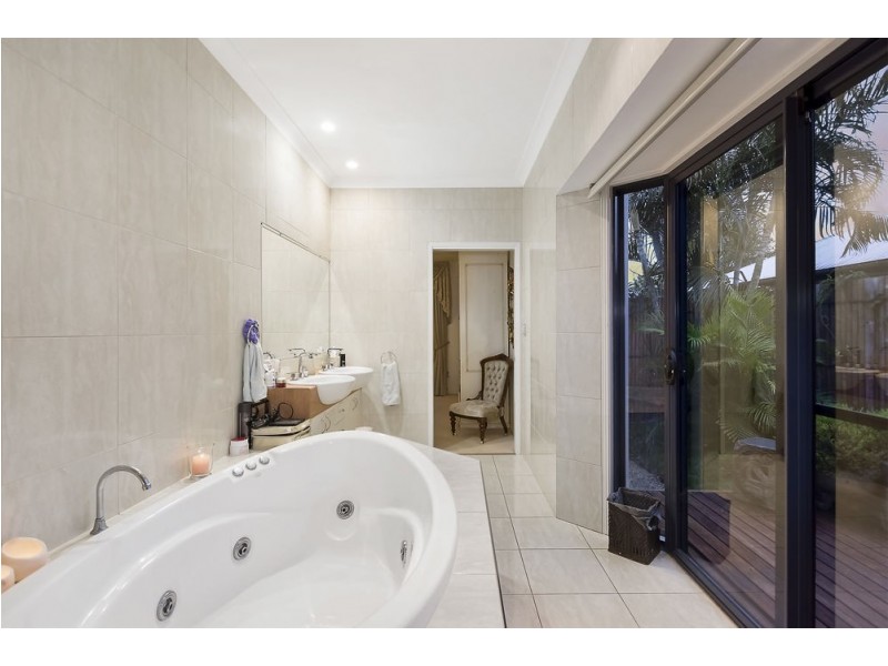 18 Zeus Circuit, Coomera QLD 4209