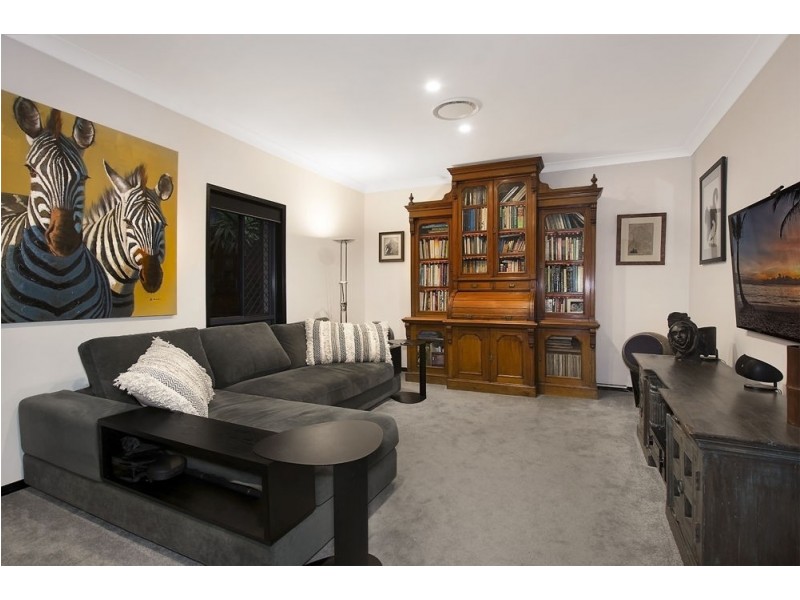 18 Zeus Circuit, Coomera QLD 4209