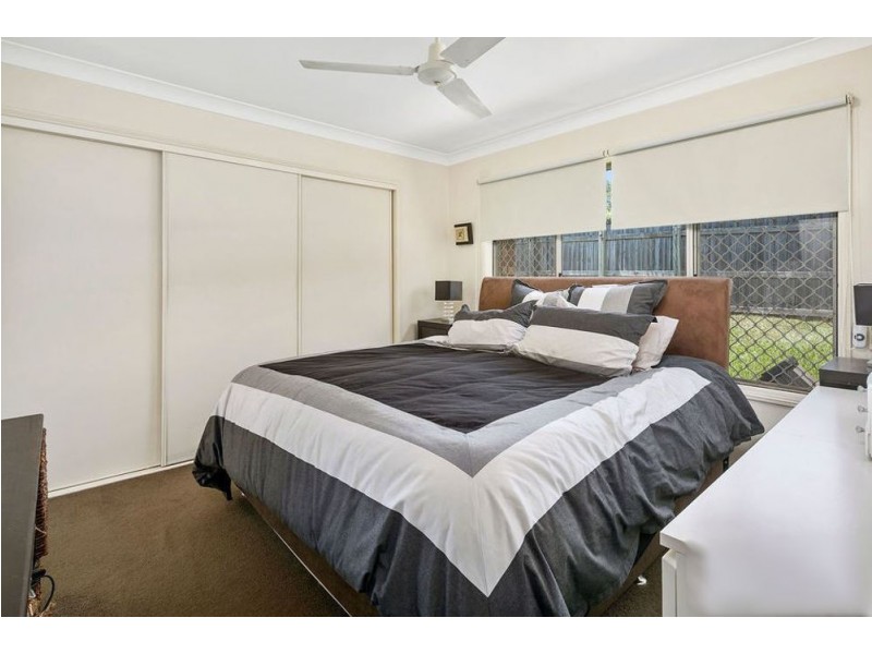 2 Michael Street, Wynnum West QLD 4178