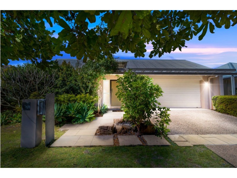 89 Mossvale Drive, Wakerley QLD 4154