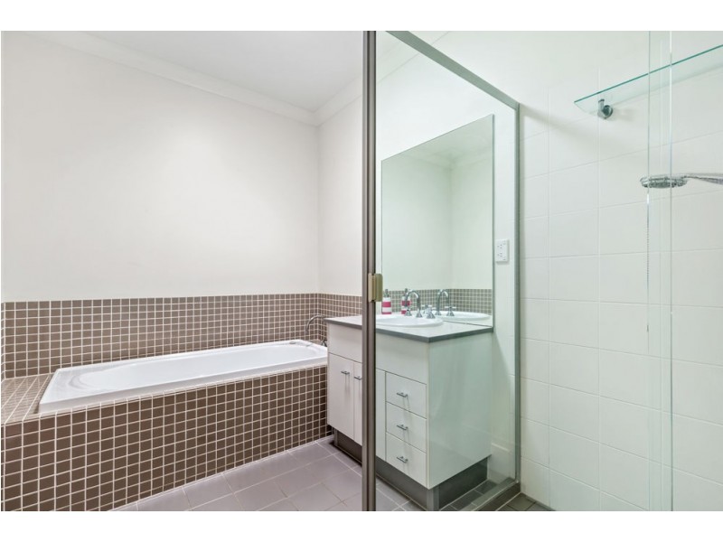 89 Mossvale Drive, Wakerley QLD 4154