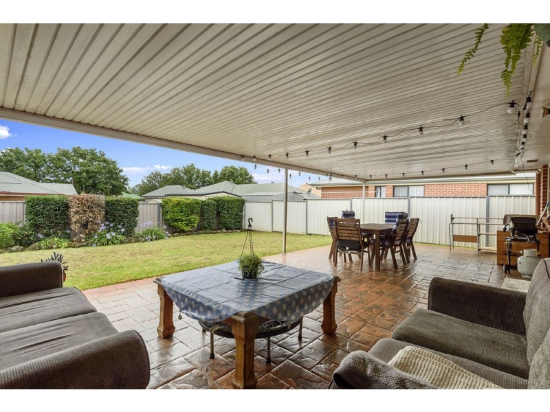 21 Mengel Court, Middle Ridge QLD 4350