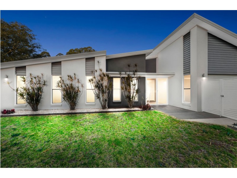 7 Page Court, Kearneys Spring QLD 4350