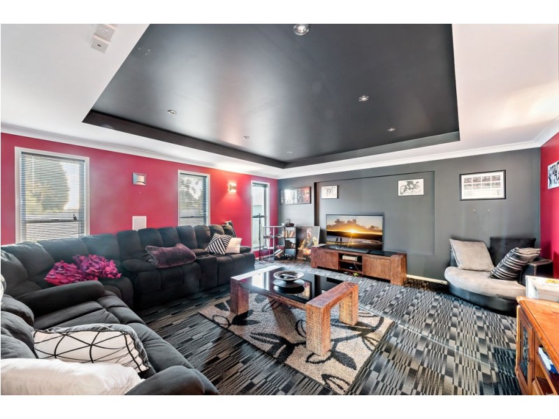 7 Page Court, Kearneys Spring QLD 4350