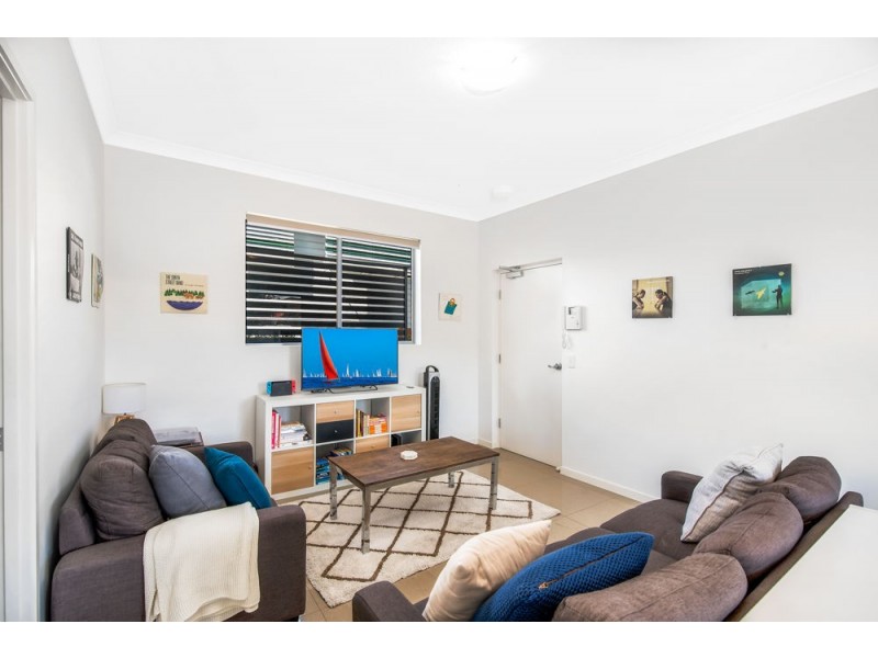 2/2 Buckby Street, Nundah QLD 4012