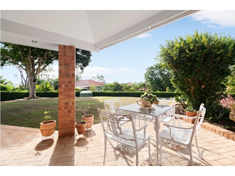 6 Sector Street, Coorparoo QLD 4151