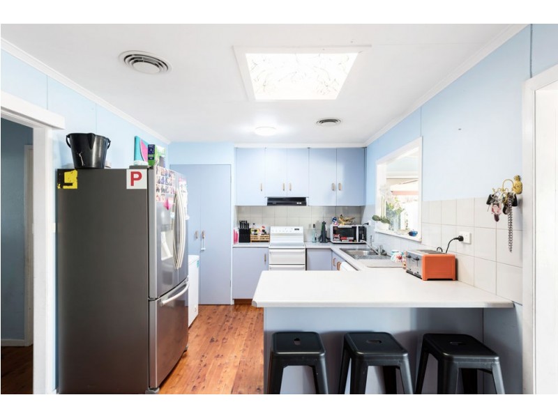 30 Wentworth Street, Centenary Heights QLD 4350