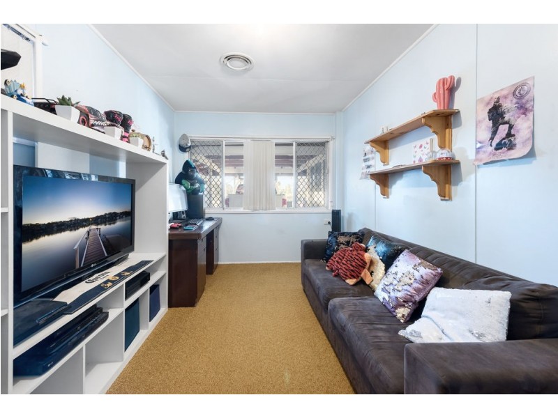 30 Wentworth Street, Centenary Heights QLD 4350