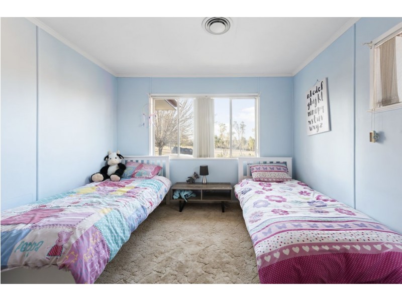 30 Wentworth Street, Centenary Heights QLD 4350