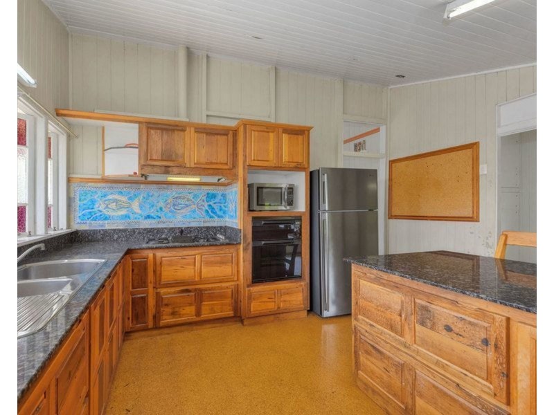 27 Garden Terrace, Newmarket QLD 4051